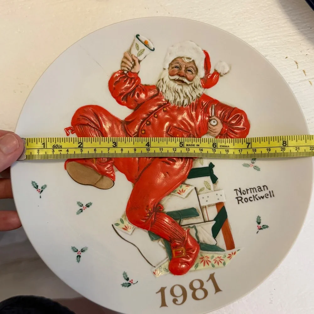 Vintage Norman Rockwell 1981 Christmas Plate Ringing In Good Cheer in Box